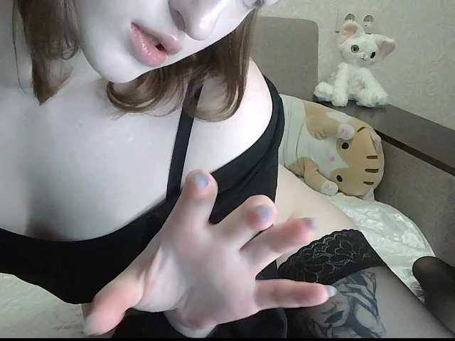 -Evmenida's BongaCams show and profile