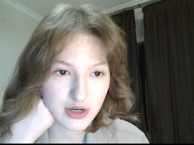 -Evmenida's BongaCams show and profile