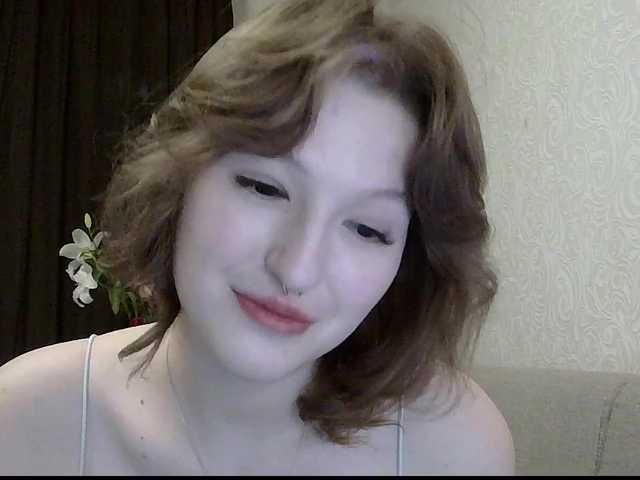 -Evmenida's BongaCams show and profile