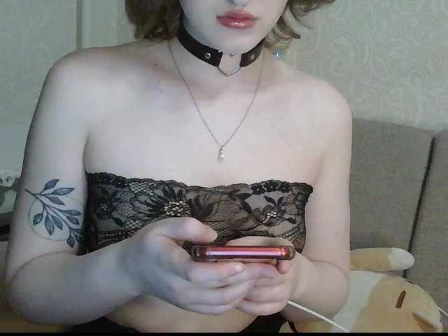 -Evmenida's BongaCams show and profile