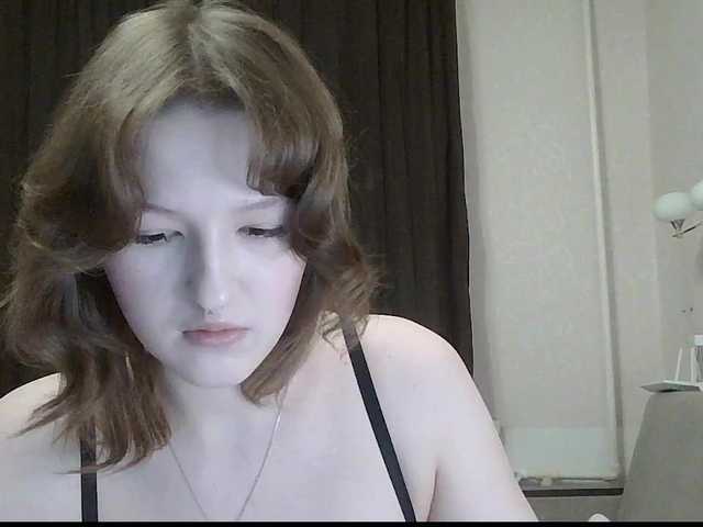 -Evmenida's BongaCams show and profile