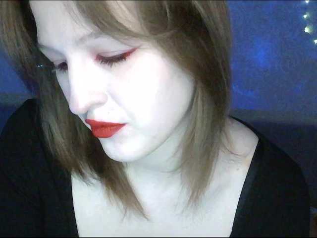 -Evmenida's BongaCams show and profile