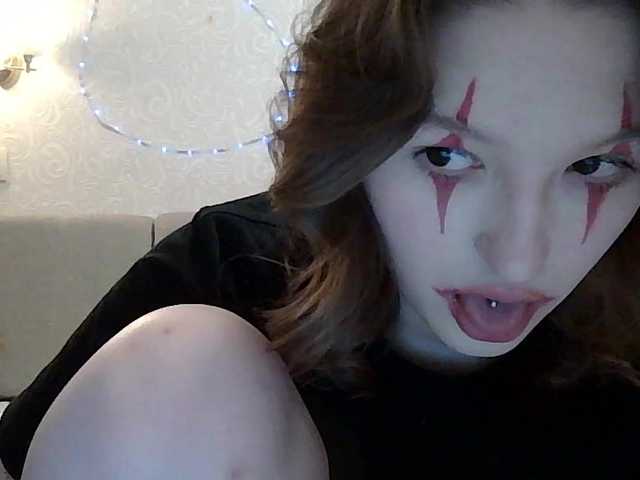 -Evmenida's BongaCams show and profile