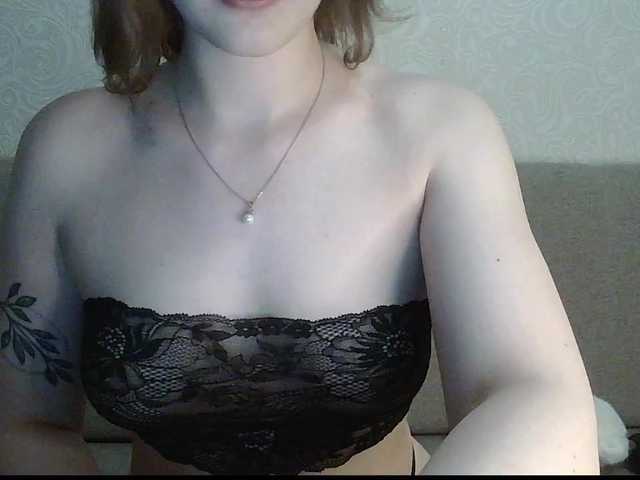 -Evmenida's BongaCams show and profile