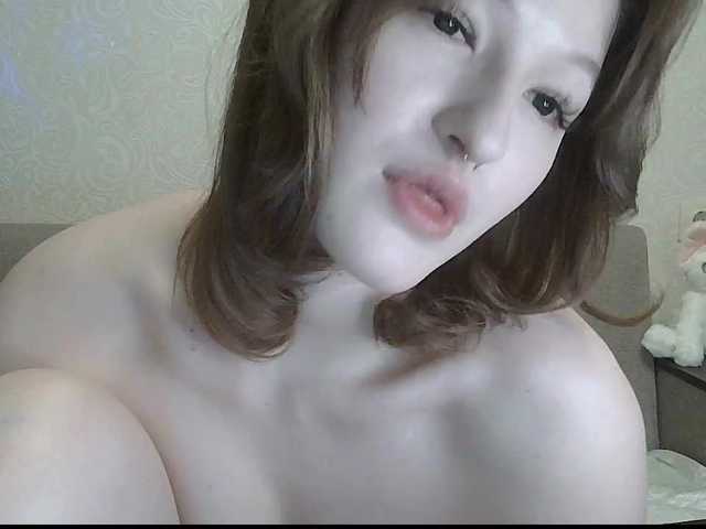 -Evmenida's BongaCams show and profile