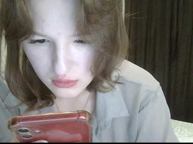 -Evmenida's BongaCams show and profile