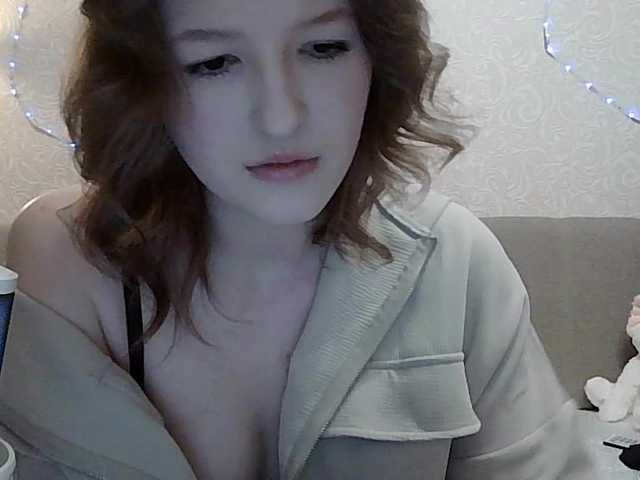 -Evmenida's BongaCams show and profile