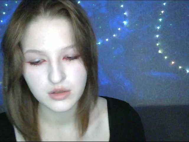 -Evmenida's BongaCams show and profile