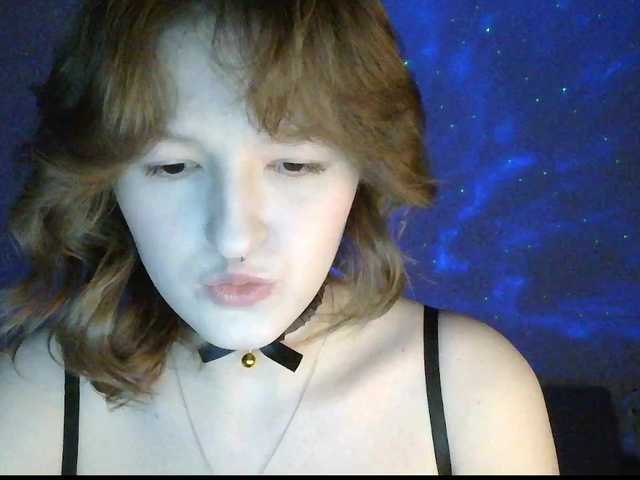 -Evmenida's BongaCams show and profile