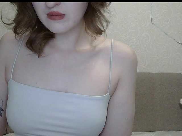 -Evmenida's BongaCams show and profile