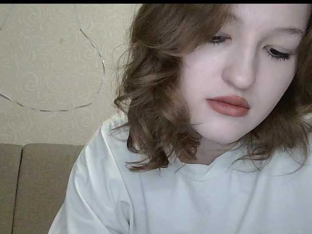 -Evmenida's BongaCams show and profile