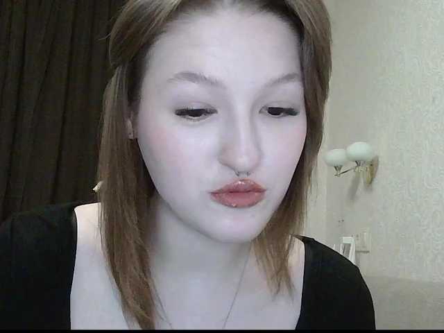 -Evmenida's BongaCams show and profile