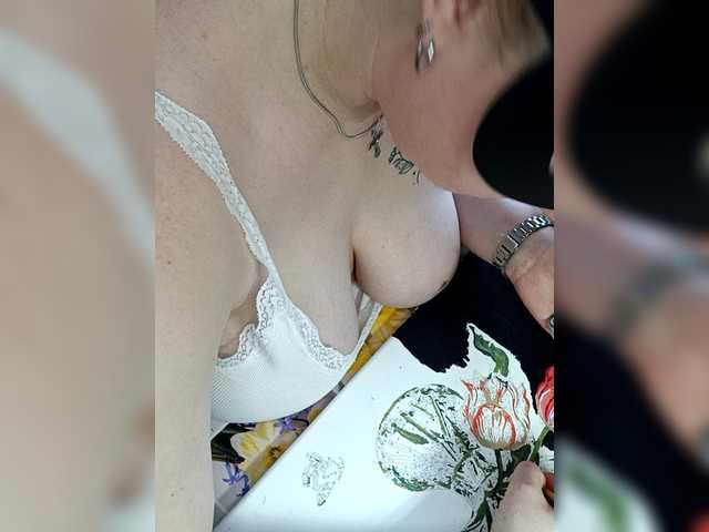 Tasia97's BongaCams show and profile