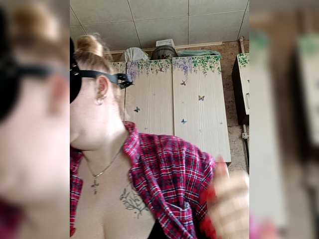 Tasia97's BongaCams show and profile