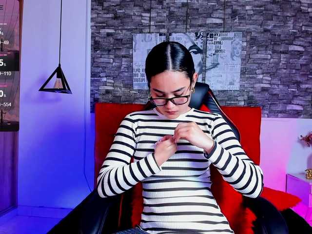 le modèle kathy-sc est en webcam porno dans un show sur le site bongacams, il possède les tags suivants: Latino/Hispanic,Brunette,Shaved