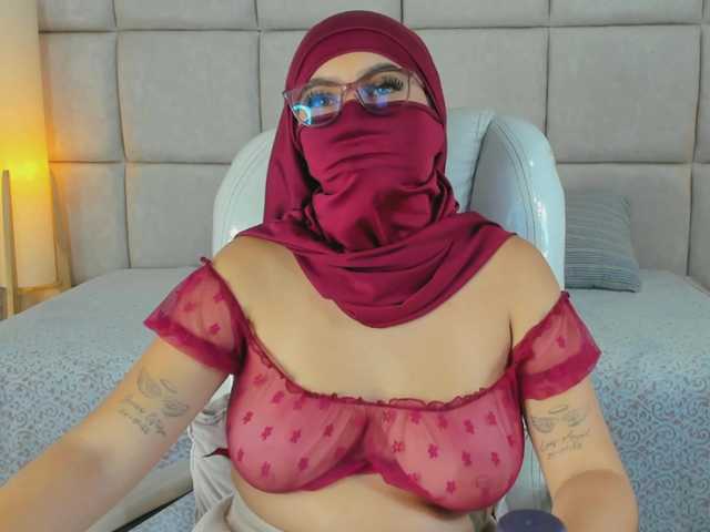  Raniia chat room