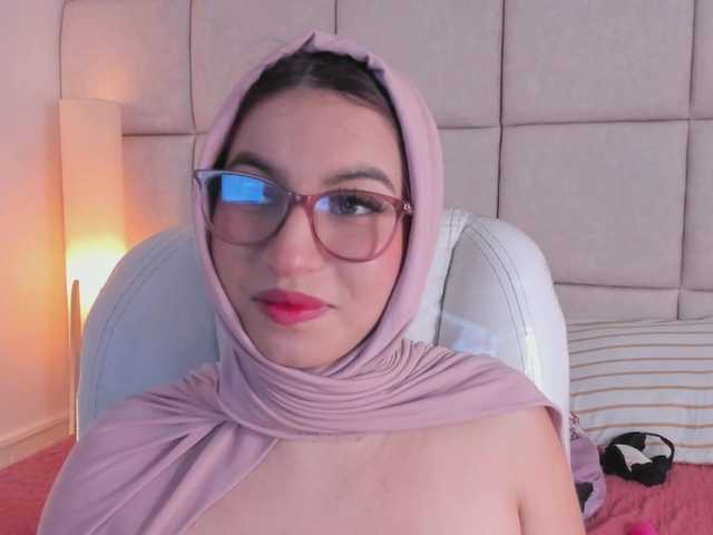  Raniia chat room