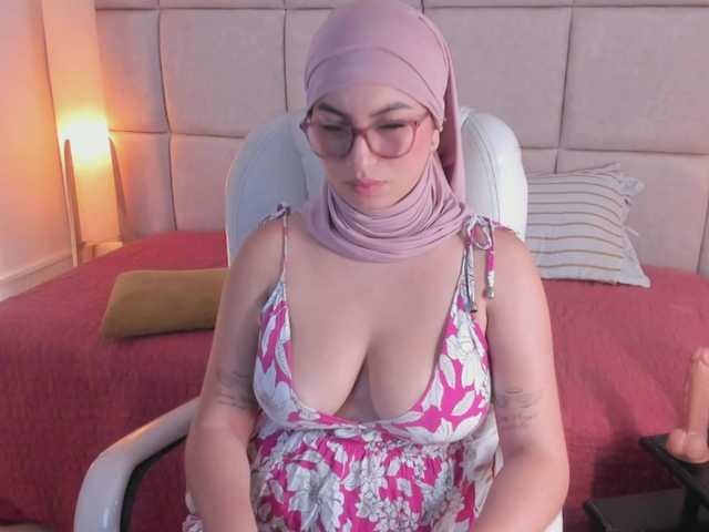  Raniia chat room