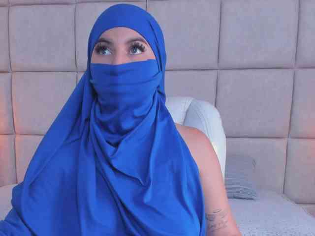 xxx webcam Raniia