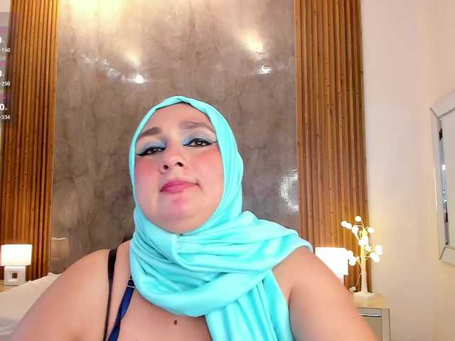 HijabiMilf's BongaCams show and profile