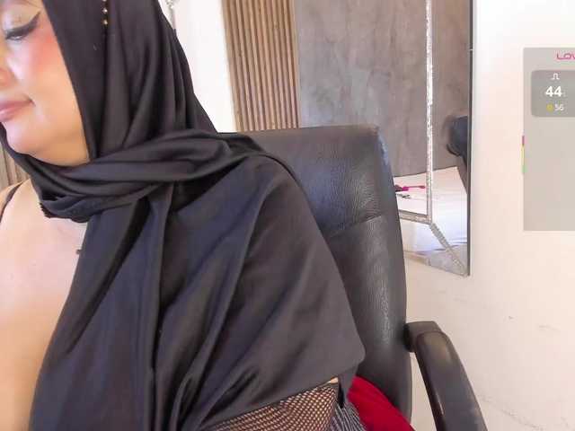 HijabiMilf's BongaCams show and profile