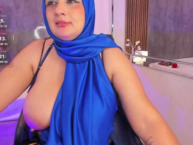 HijabiMilf's BongaCams show and profile