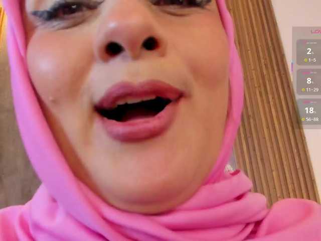 HijabiMilf's BongaCams show and profile