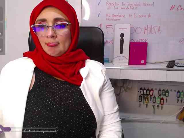 HijabiMilf webcam