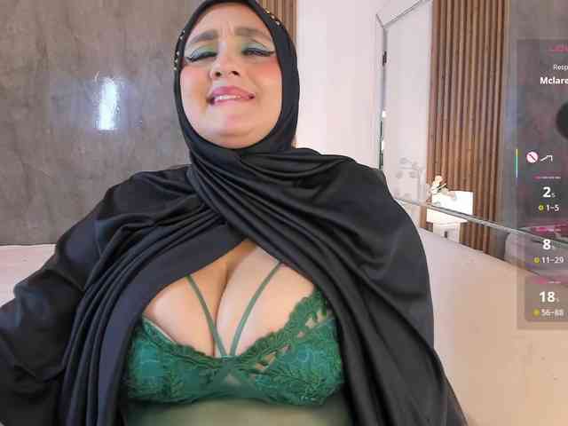 HijabiMilf