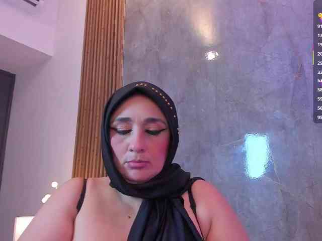 HijabiMilf webcam
