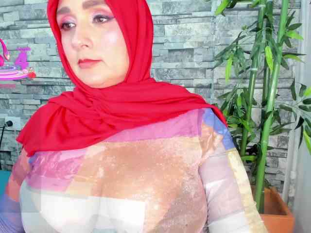 HijabiMilf webcam