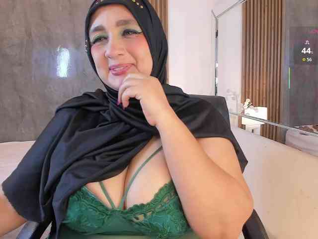 HijabiMilf webcam