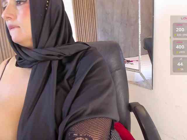 HijabiMilf webcam