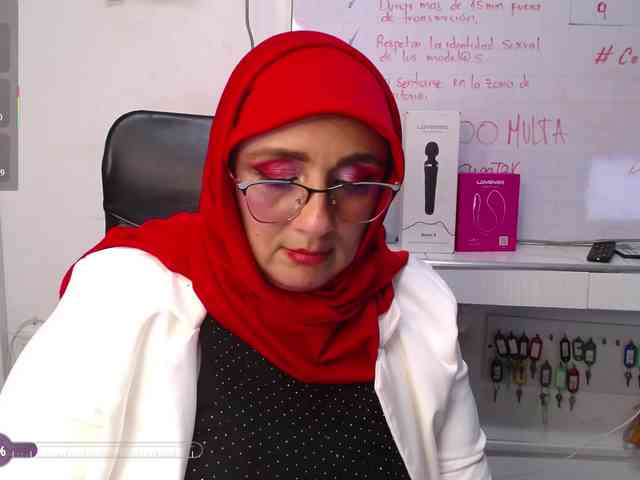 HijabiMilf webcam