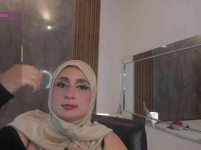 HijabiMilf webcam