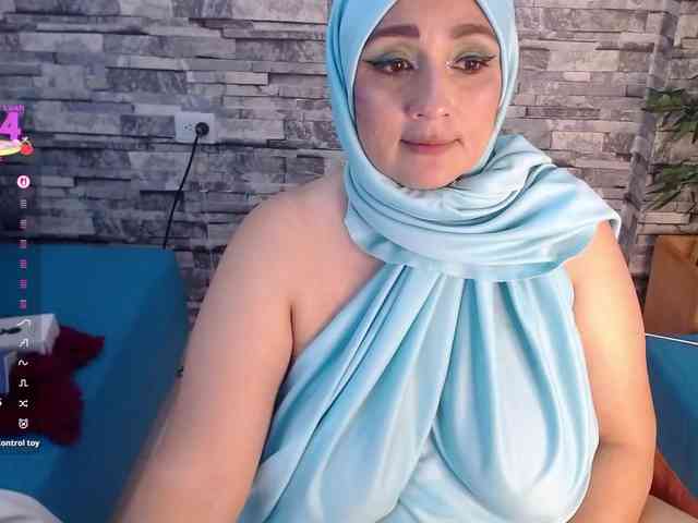 HijabiMilf webcam