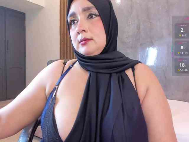 HijabiMilf webcam