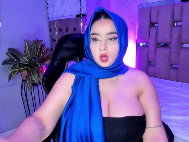 ThanaHaluff's BongaCams show and profile