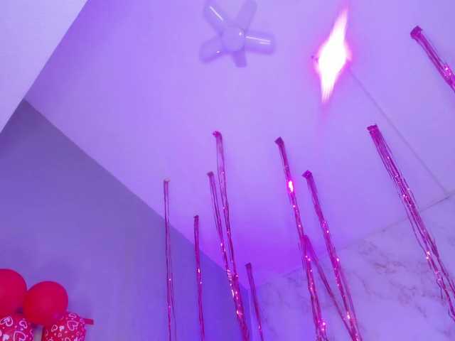 ThanaHaluff —  Hi guys lets play with my tits tonight , im feeling bog and full of love , oil and a russian titsjob @total, we just need @remain to have fun -- choose my games like wheel or dice Xo!  :) 