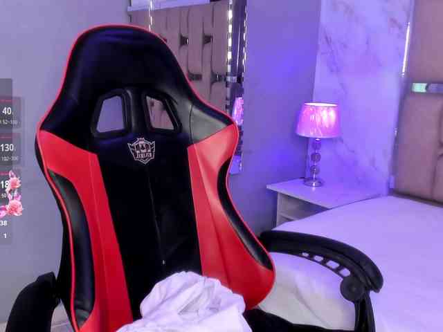 ThanaHaluff webcam