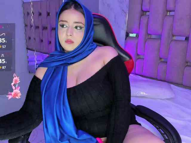 ThanaHaluff webcam