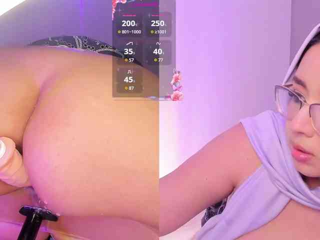ThanaHaluff webcam
