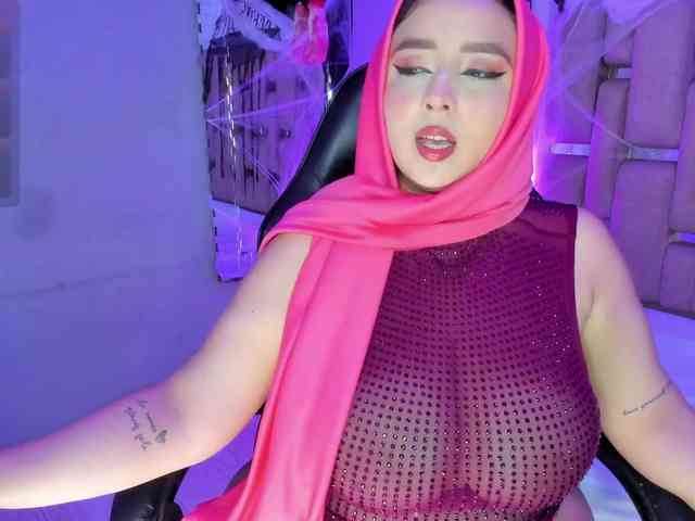 ThanaHaluff webcam