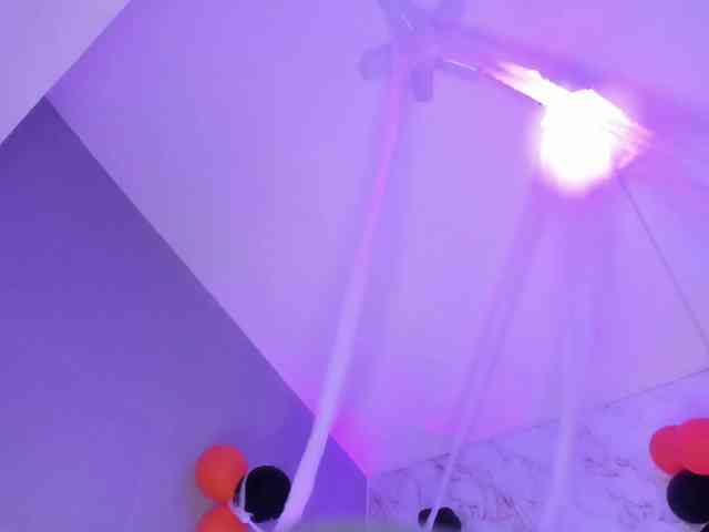 ThanaHaluff webcam