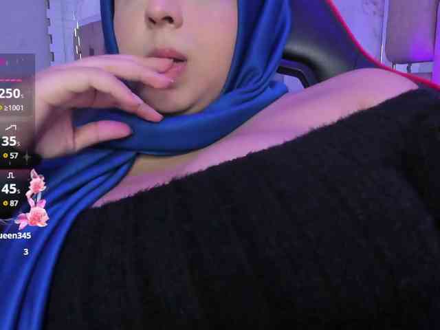 ThanaHaluff webcam