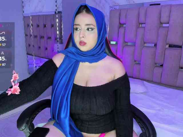 ThanaHaluff webcam