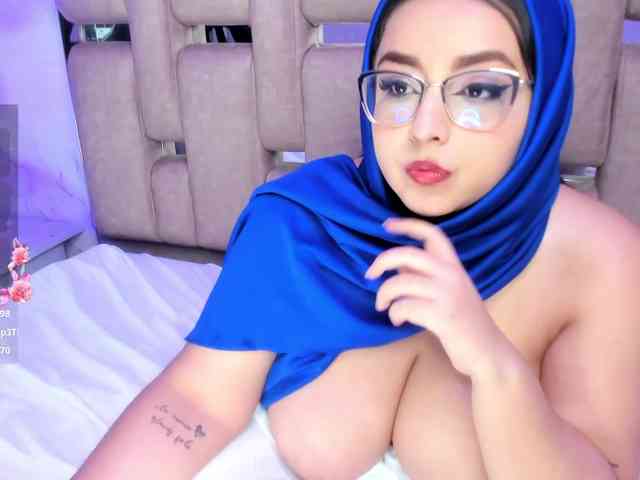 ThanaHaluff webcam