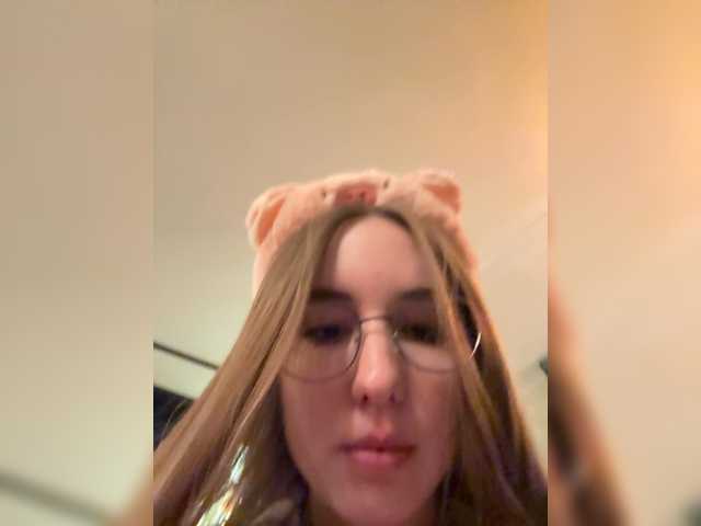 Sex chat gratuit in direct cu Milkaff- pe BongaCams