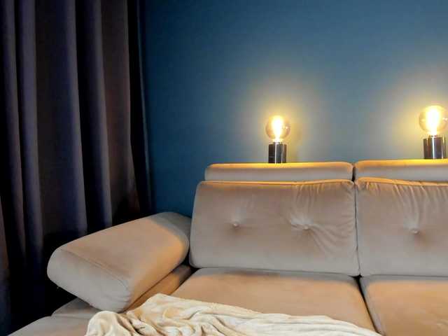 maddybloomx's BongaCams show and profile