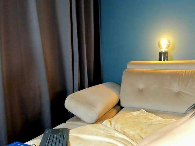 maddybloomx's BongaCams show and profile